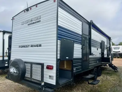 2026 Forest River Cherokee Grey Wolf 27GH photo 3