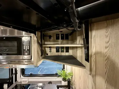 2027 Winnebago Navion 24R photo 13