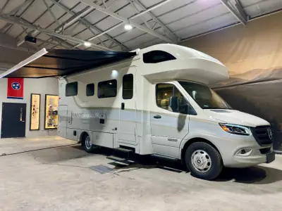 2027 Winnebago Navion 24R photo 31