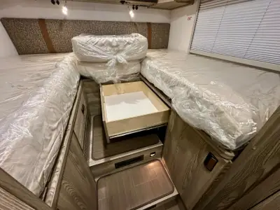 2027 Winnebago Navion 24R photo 26