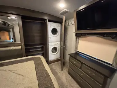 2018 Keystone MONTANA 3950BR photo 23