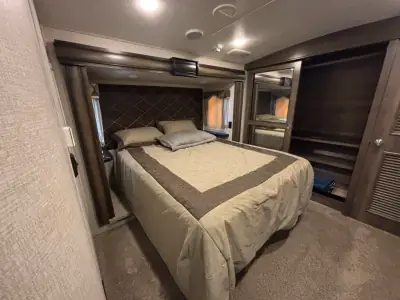 2018 Keystone MONTANA 3950BR photo 22