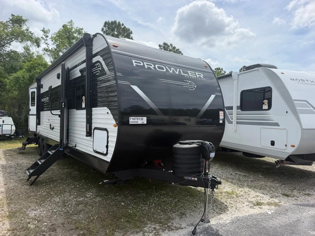 2026 Heartland PROWLER 3202DSB exterior