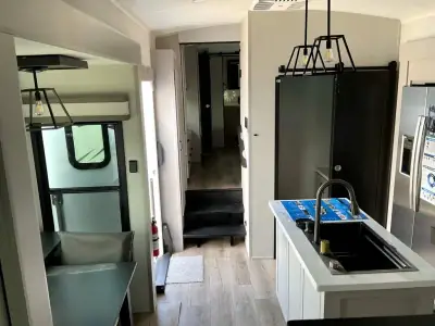 2026 Jayco North Point 382FLRB photo 9