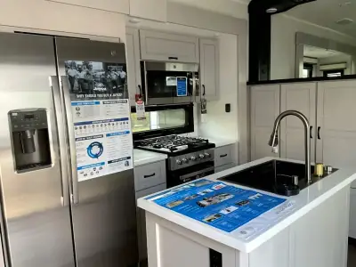 2026 Jayco North Point 382FLRB photo 6