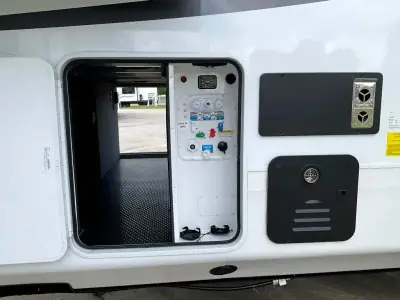 2026 Jayco North Point 382FLRB photo 40