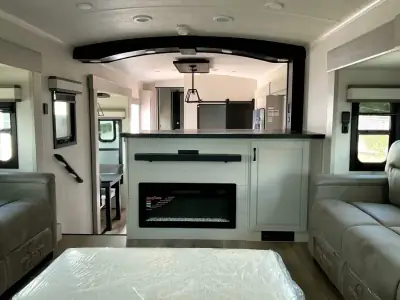 2026 Jayco North Point 382FLRB photo 15