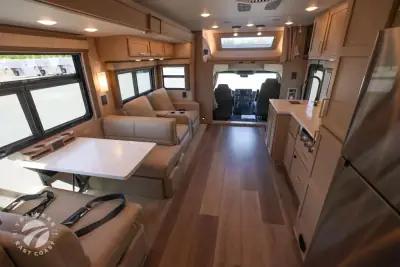 2026 Renegade Valencia 36SB photo 10