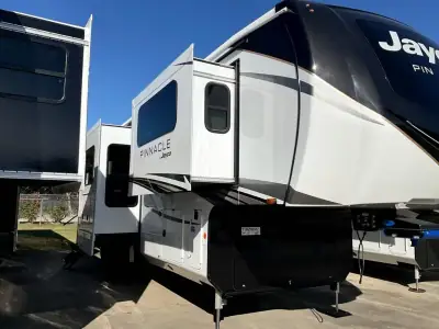 2026 Jayco Pinnacle 39FLOK