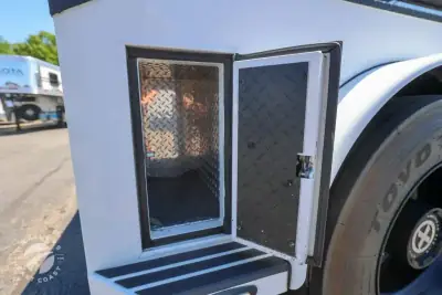2014 Freightliner M2 SPORT CHASSIS photo 10