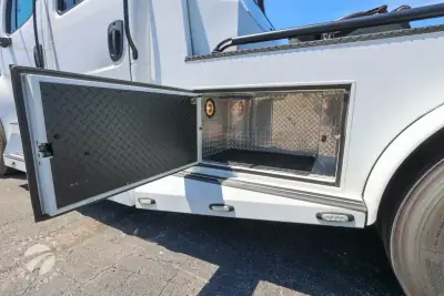 2014 Freightliner M2 SPORT CHASSIS photo 8