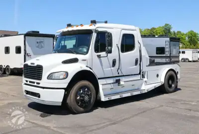 2014 Freightliner M2 SPORT CHASSIS photo 3