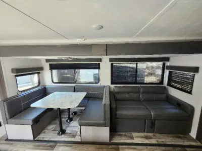 2022 Coleman LIGHT 2755BH photo 5