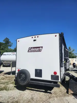 2022 Coleman LIGHT 2755BH photo 3