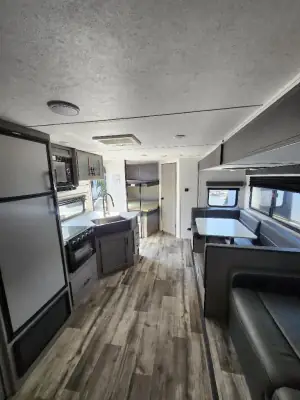 2022 Coleman LIGHT 2755BH photo 11