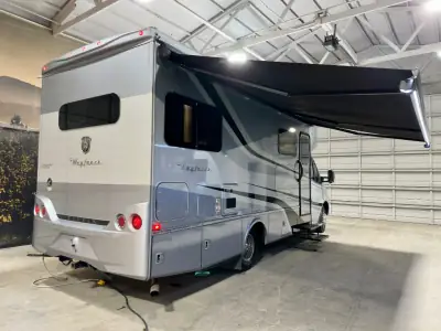 2020 Tiffin Motorhomes Wayfarer 24 TW photo 45