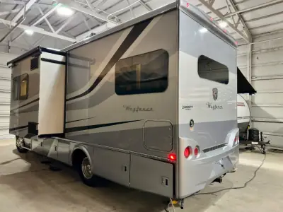 2020 Tiffin Motorhomes Wayfarer 24 TW photo 46