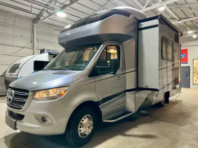 2020 Tiffin Motorhomes Wayfarer 24 TW photo 51
