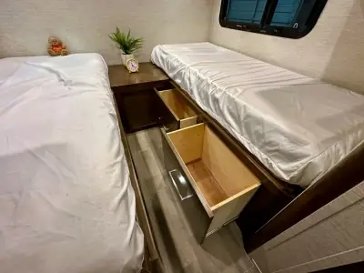 2020 Tiffin Motorhomes Wayfarer 24 TW photo 35