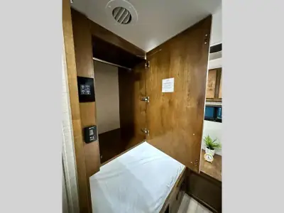 2020 Tiffin Motorhomes Wayfarer 24 TW photo 28