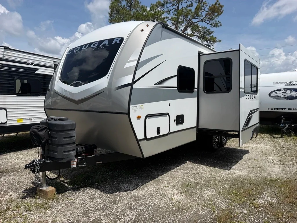 2024 Keystone COUGAR 22RBS exterior