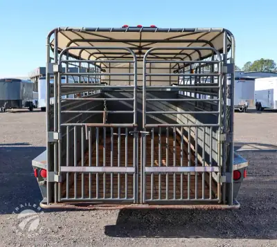 2008 W-W Stock Trailer photo 28