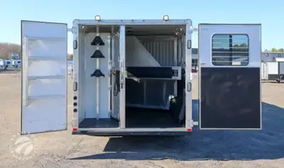 2008 W-W Stock Trailer photo 6