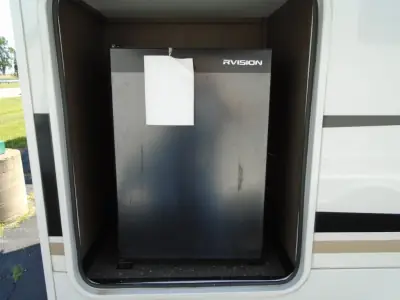 2026 Keystone Cougar Half-Ton 23MLE photo 4