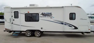 2011 Coachmen Freedom Express LTZ 246RKS photo 3