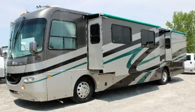 2004 Coachmen COACHMEN 402 TS SPORTSCOACH DEAL PENDING photo 3