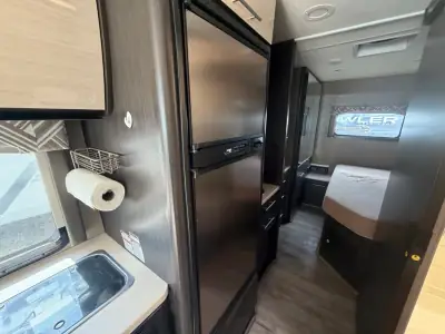 2018 Thor Motor Coach AXIS 25 2 photo 10