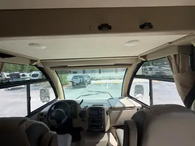 2018 Thor Motor Coach AXIS 25 2 photo 18