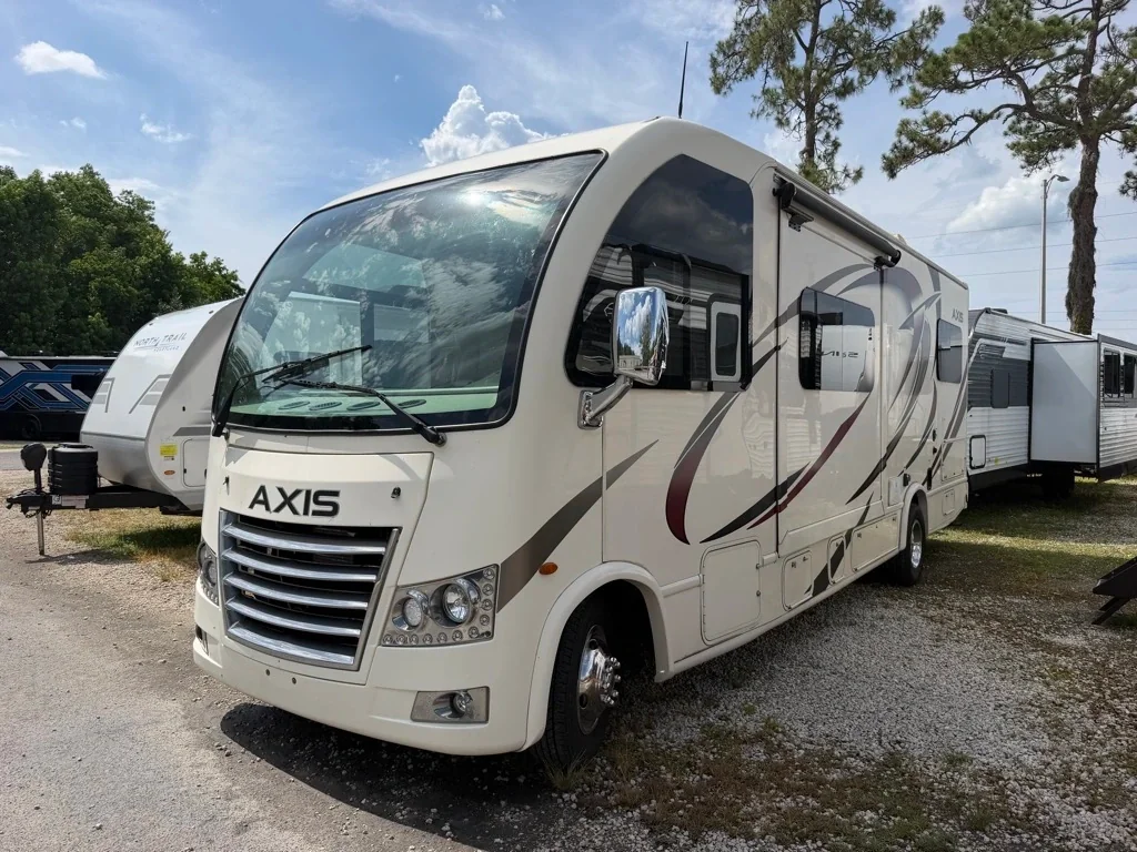 2018 Thor Motor Coach AXIS 25 2 exterior