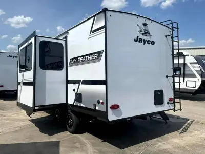 2027 Jayco Jay Feather 18RBF photo 28