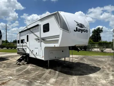 2027 Jayco Eagle SLE Fifth Wheel 24MLE photo 3