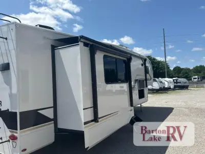 2027 Keystone Cougar Half-Ton 29MBD photo 62