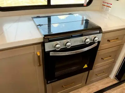 2027 Jayco Eagle 355MBQS photo 17