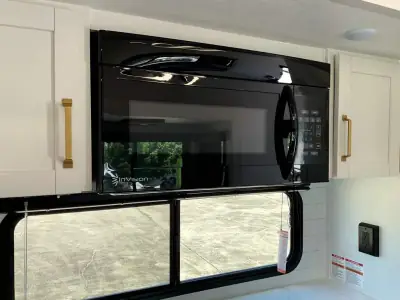 2027 Jayco Eagle 355MBQS photo 16