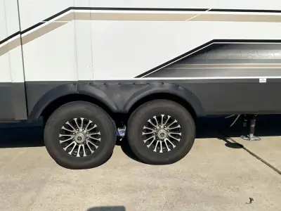 2027 Jayco Eagle 355MBQS photo 38