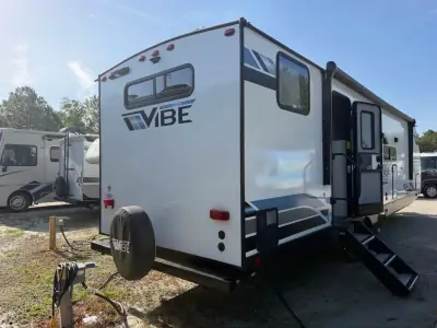 2022 Forest River VIBE 28BH photo 4