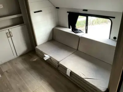 2027 Jayco Jay Flight SLX 321BDS photo 25
