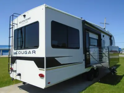2026 Keystone Cougar Half-Ton 30REP photo 5