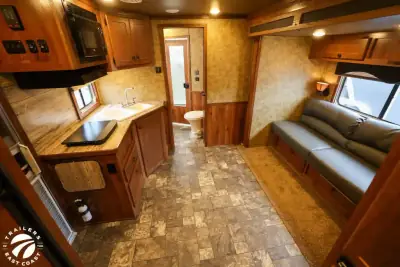 2016 Lakota Charger C8311RK photo 16