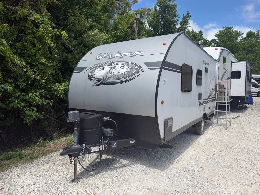 2021 Forest River CHERO KEE WOLF PUP BLACK LABEL 16FQWBL exterior