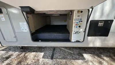 2018 Jayco Eagle Fifth Wheel 355MBQS photo 5