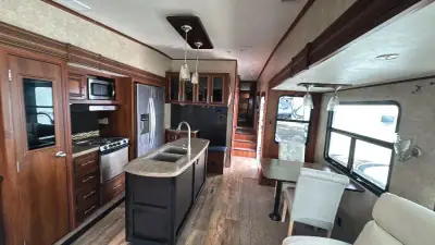 2018 Jayco Eagle Fifth Wheel 355MBQS photo 14