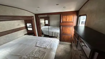 2018 Jayco Eagle Fifth Wheel 355MBQS photo 28