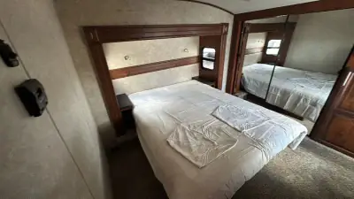 2018 Jayco Eagle Fifth Wheel 355MBQS photo 27