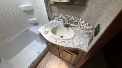 2018 Jayco Eagle Fifth Wheel 355MBQS photo 21