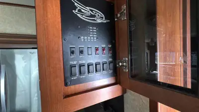 2018 Jayco Eagle Fifth Wheel 355MBQS photo 39